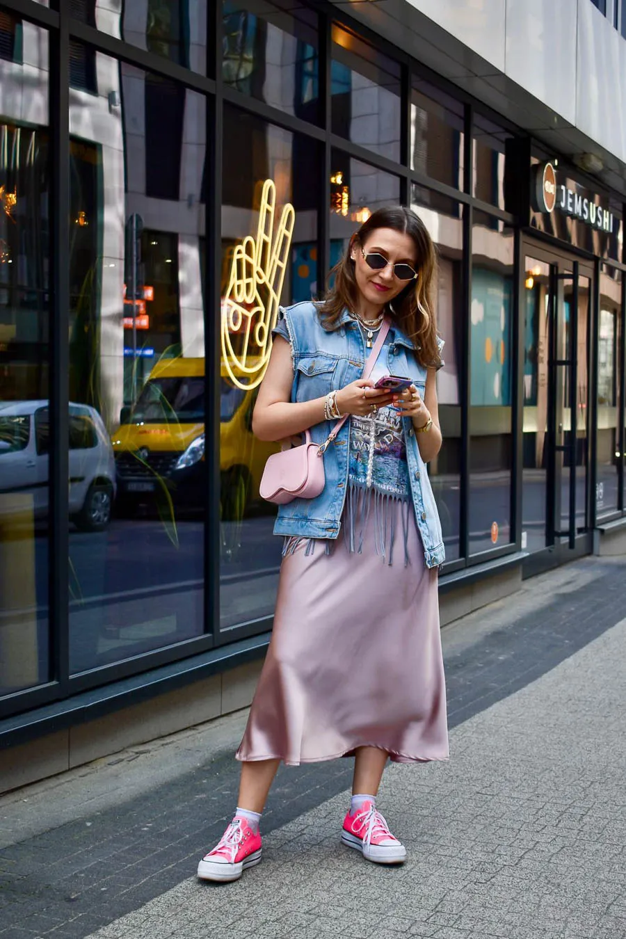 JEANS niezależnie od wieku | Ponadczasowy klasyk, który zawsze jest modny