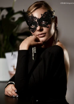 Portfolio Modelka w sesji zdjęciowej do magazynu Gmaro w stylizacji dobranej przez Anię Śmiechowską